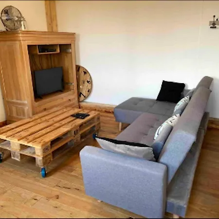 De 2 Chambres Avec Jardin Clos Et Wifi A Apartment